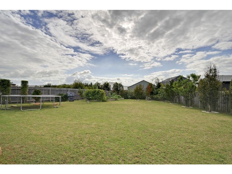 15 Kangaroo Grass Rise, Traralgon VIC 3844
