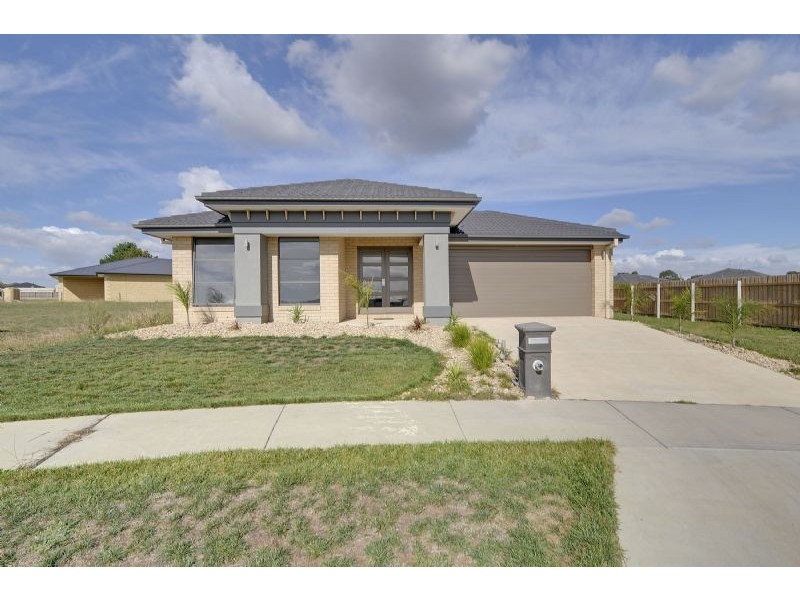 11 Rostrevor Close, Traralgon VIC 3844