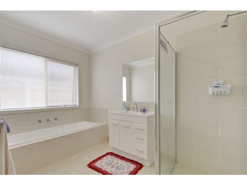 4 Greythorn Road, Traralgon VIC 3844