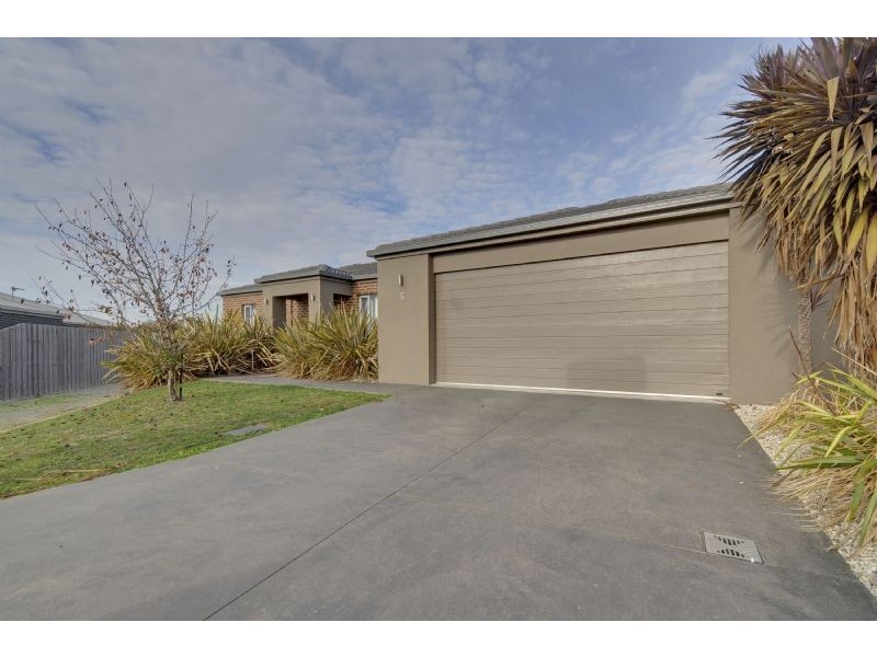5 Saville Court, Traralgon VIC 3844