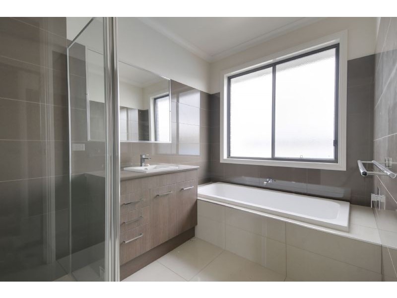 15 Notting Hill, Traralgon VIC 3844