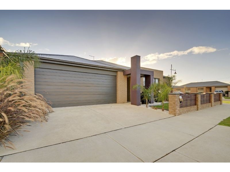 6 Christian Rise, Traralgon VIC 3844