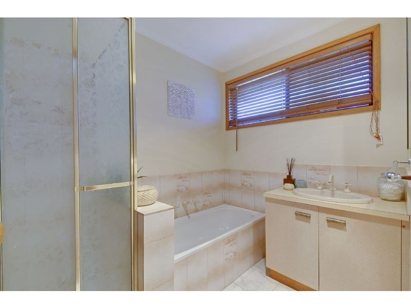 8 Hillcrest Court, Traralgon VIC 3844