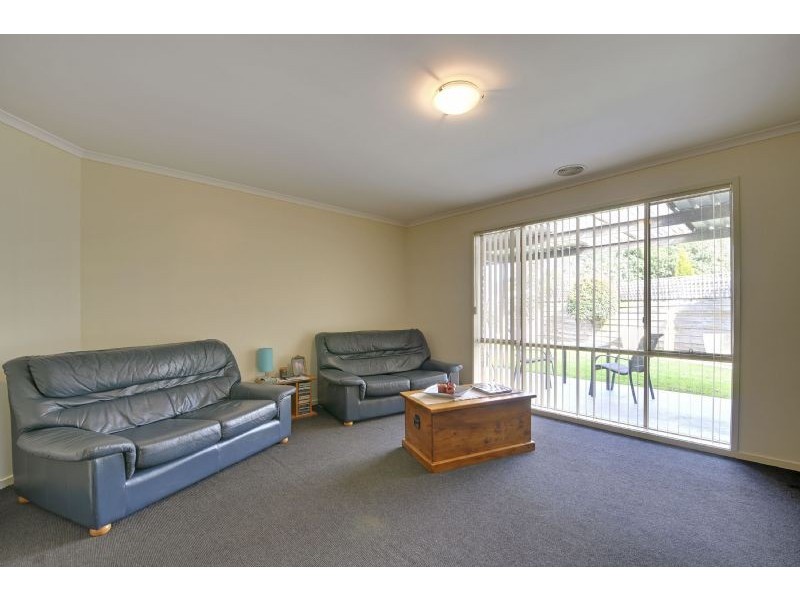 10 Barton Place, Traralgon VIC 3844