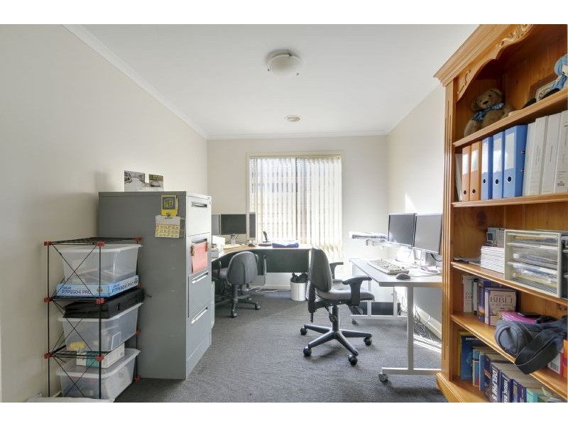 10 Barton Place, Traralgon VIC 3844