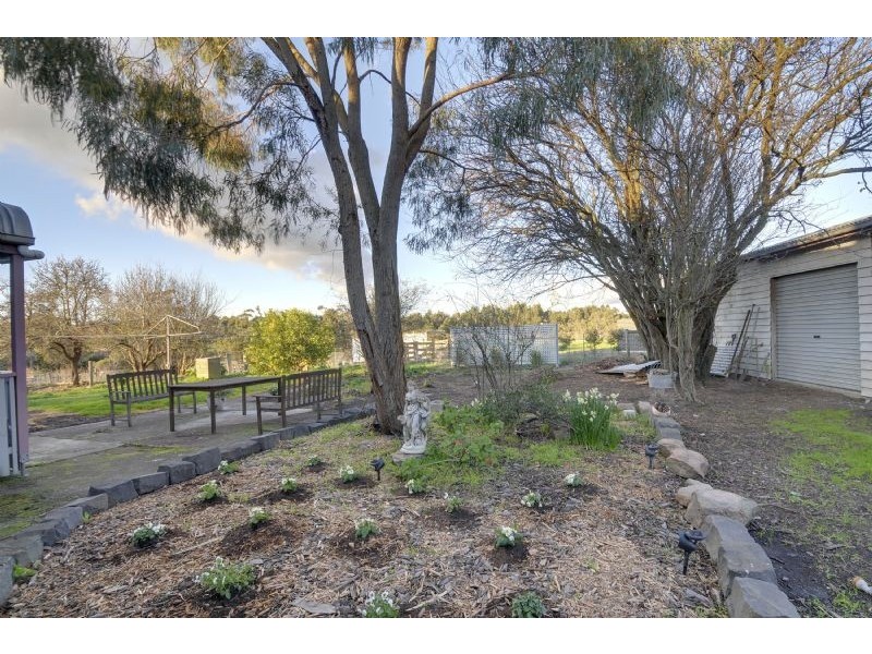 35 Raesowna Rise, Hazelwood North VIC 3840