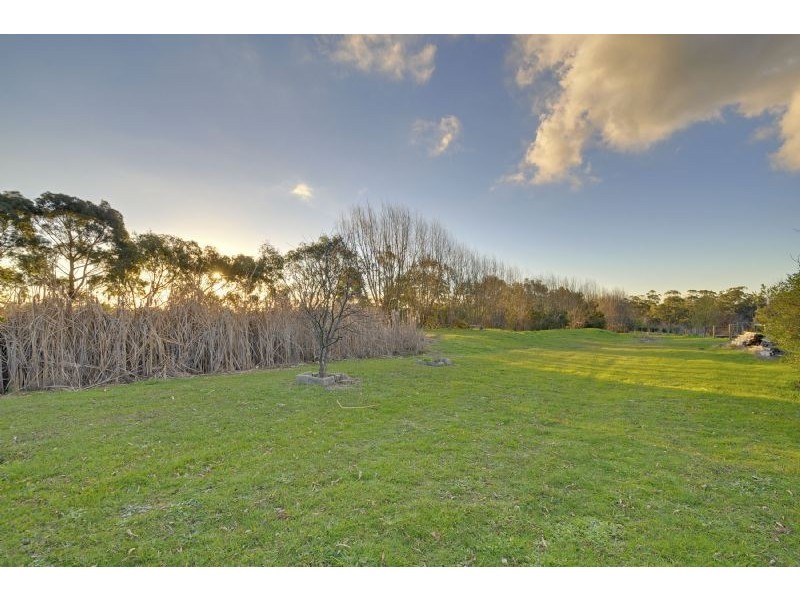 35 Raesowna Rise, Hazelwood North VIC 3840