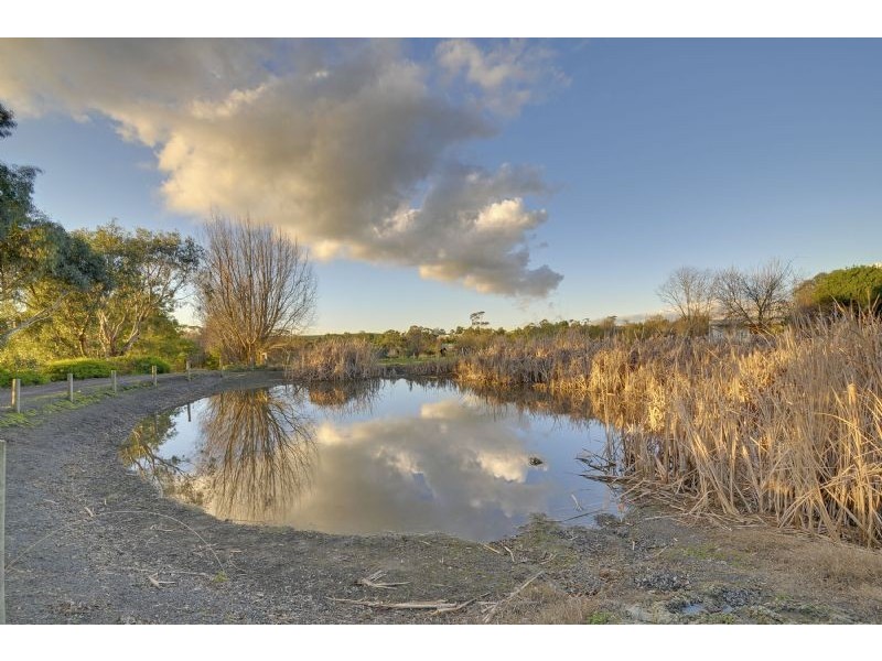 35 Raesowna Rise, Hazelwood North VIC 3840