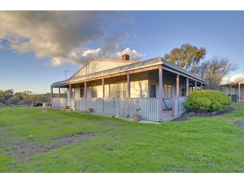 35 Raesowna Rise, Hazelwood North VIC 3840