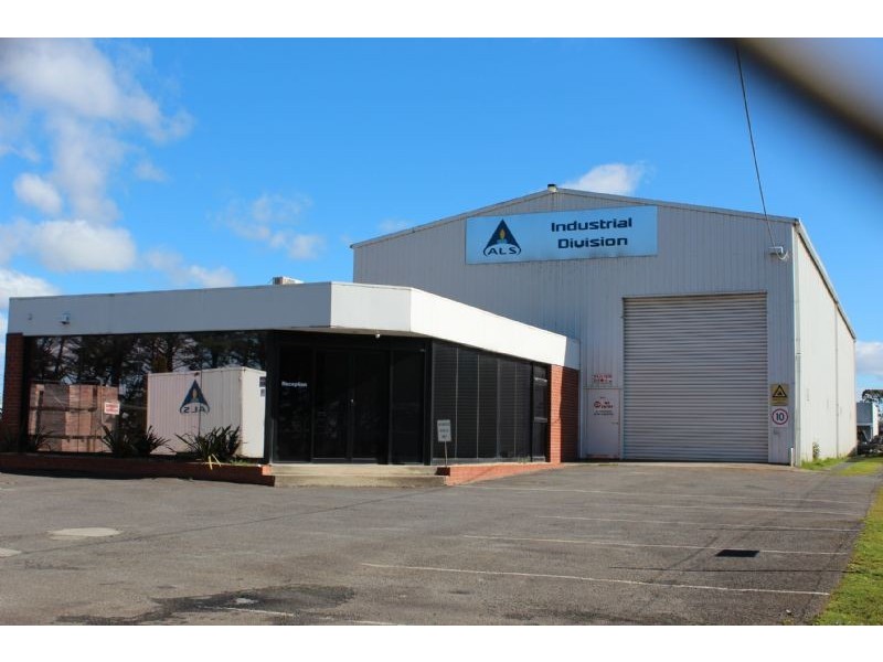 21 Alexanders Road, Morwell VIC 3840