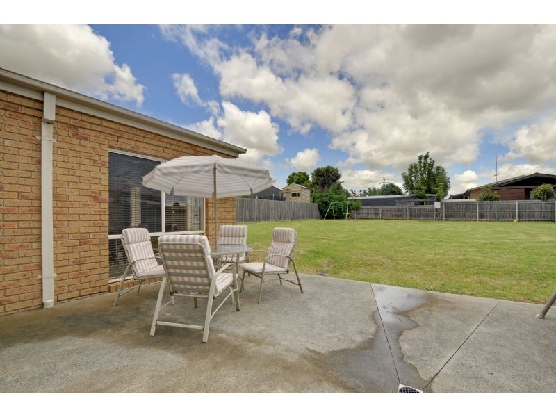 18 Duxbury Drive, Traralgon VIC 3844