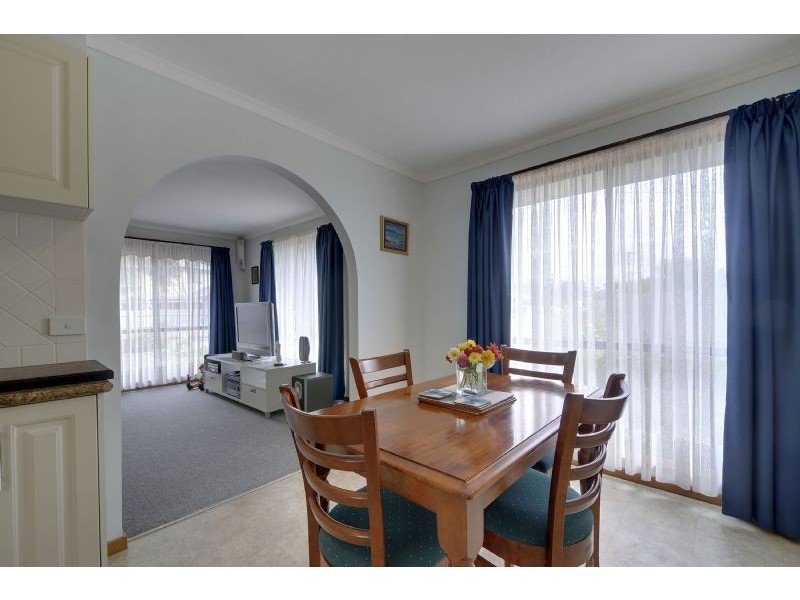 11 Rhodes Court, Glengarry VIC 3854