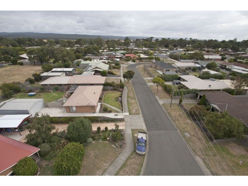 11 Rhodes Court, Glengarry VIC 3854