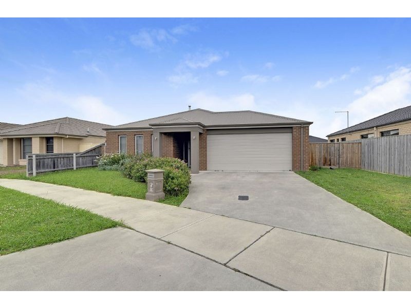 13 Greythorn Road, Traralgon VIC 3844