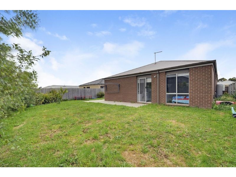 13 Greythorn Road, Traralgon VIC 3844