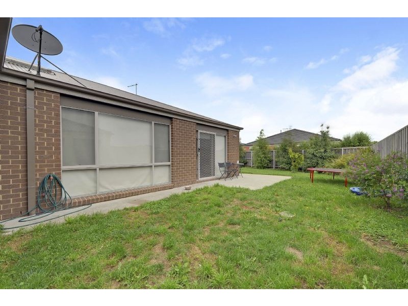 13 Greythorn Road, Traralgon VIC 3844