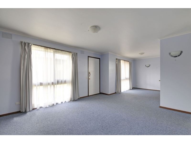 1/16 Sinclair Avenue, Morwell VIC 3840