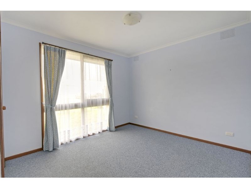 1/16 Sinclair Avenue, Morwell VIC 3840