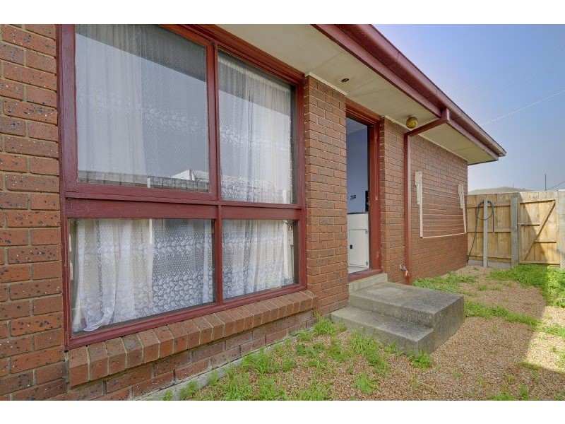 1/16 Sinclair Avenue, Morwell VIC 3840