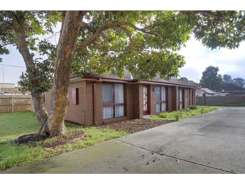 1/16 Sinclair Avenue, Morwell VIC 3840