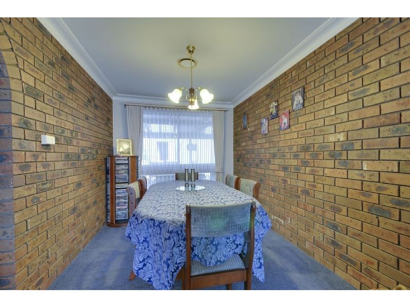 17 Wyung Drive, Morwell VIC 3840