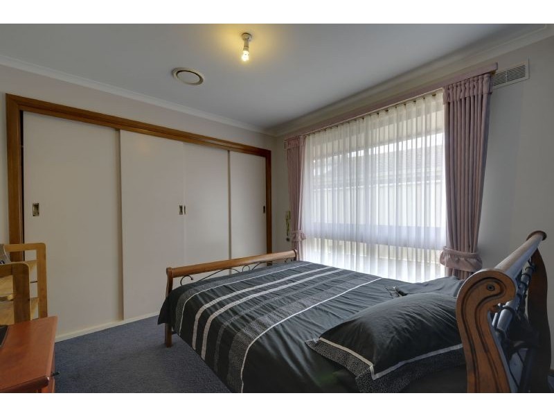 17 Wyung Drive, Morwell VIC 3840