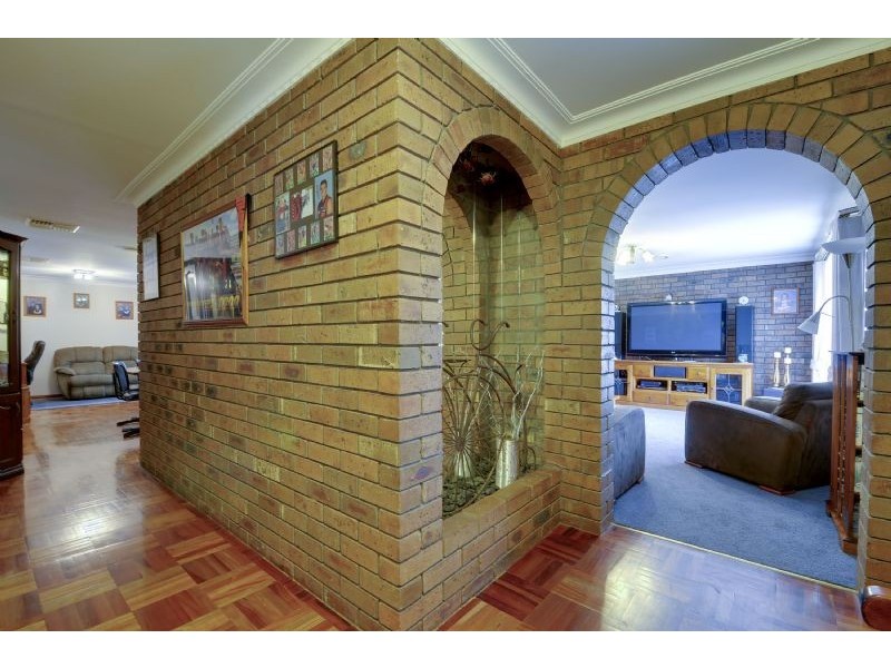 17 Wyung Drive, Morwell VIC 3840