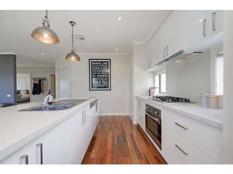 70 Riverslea Boulevard, Traralgon VIC 3844