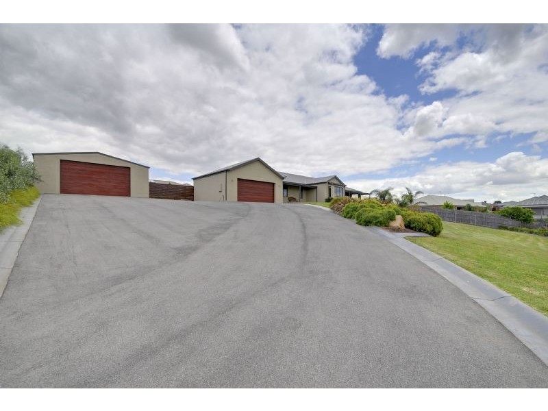 70 Riverslea Boulevard, Traralgon VIC 3844