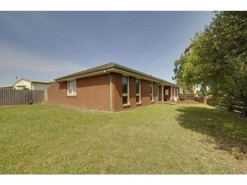 90 Traralgon Maffra Road, Glengarry VIC 3854
