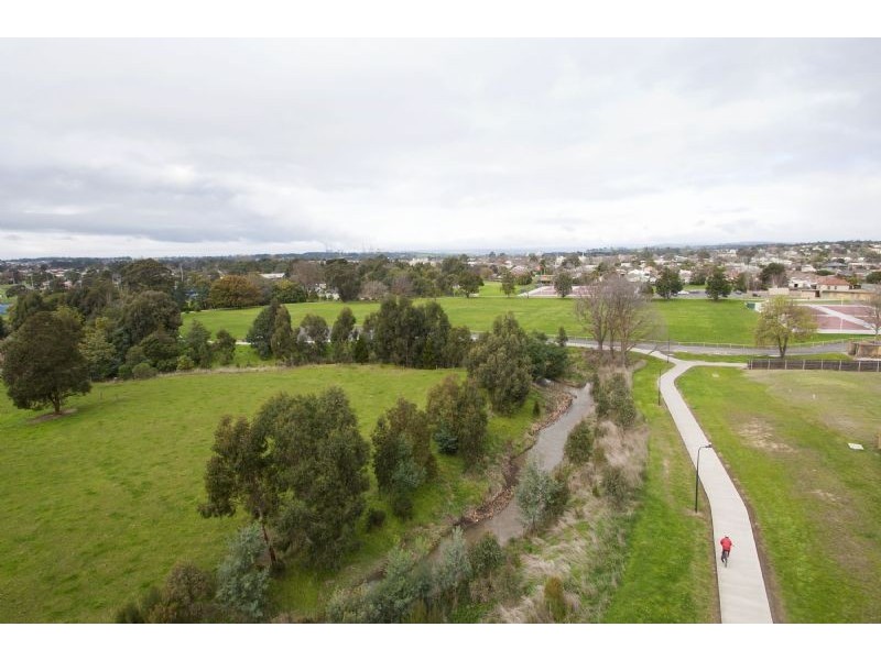 27 Hedges Avenue, Traralgon VIC 3844