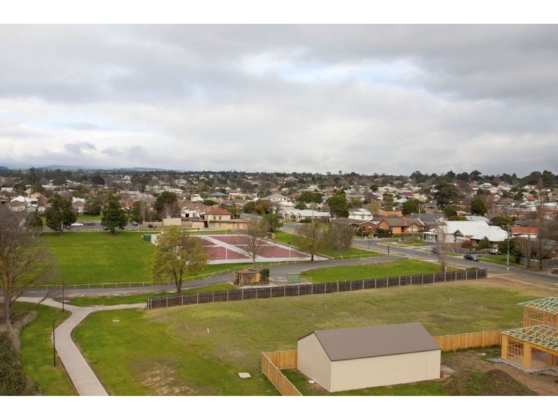 27 Hedges Avenue, Traralgon VIC 3844