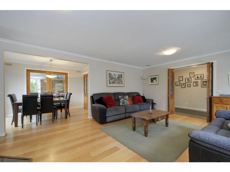 44 Boulton Crescent, Tyers VIC 3844