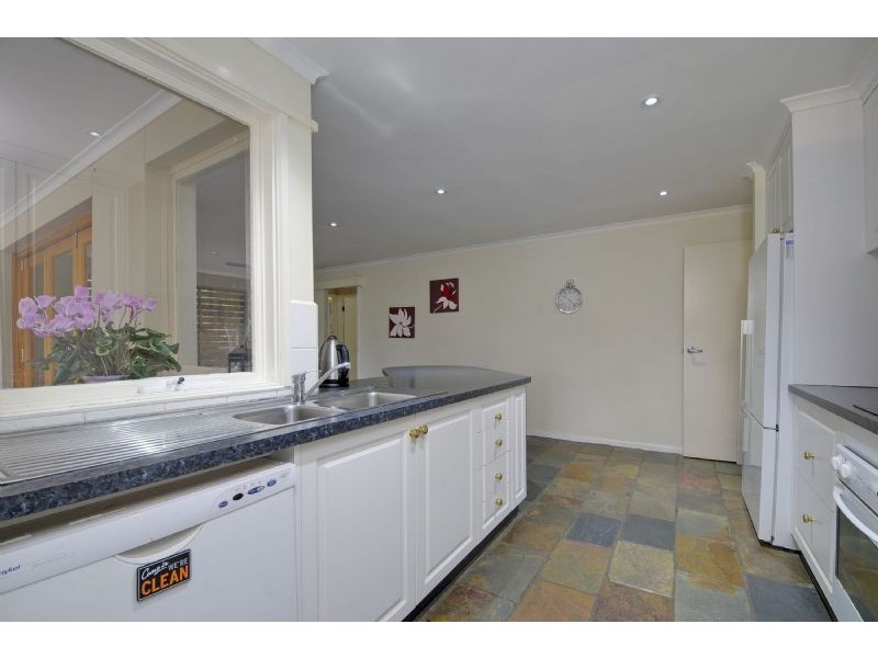 44 Boulton Crescent, Tyers VIC 3844