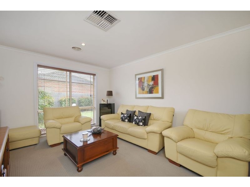 17 Durack Place, Traralgon VIC 3844