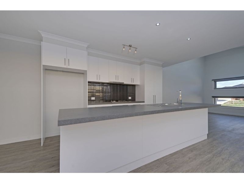 15 McNulty Drive, Traralgon VIC 3844