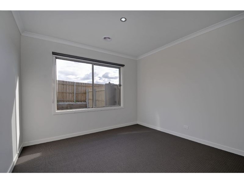 15 McNulty Drive, Traralgon VIC 3844