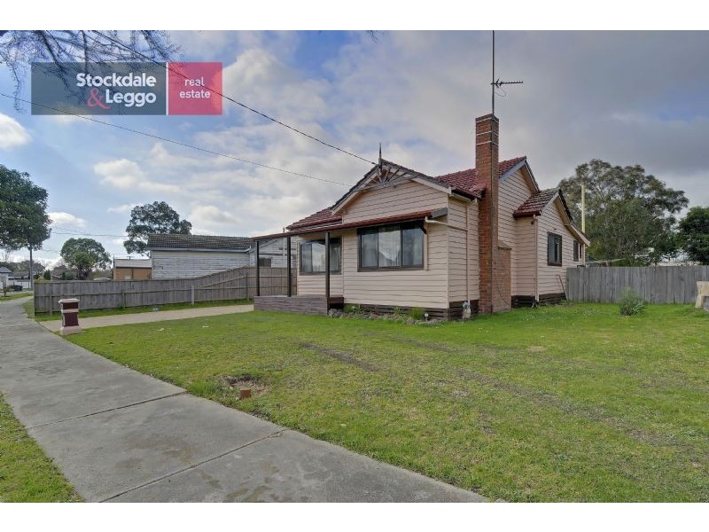 4 Saunders Crescent, Traralgon VIC 3844