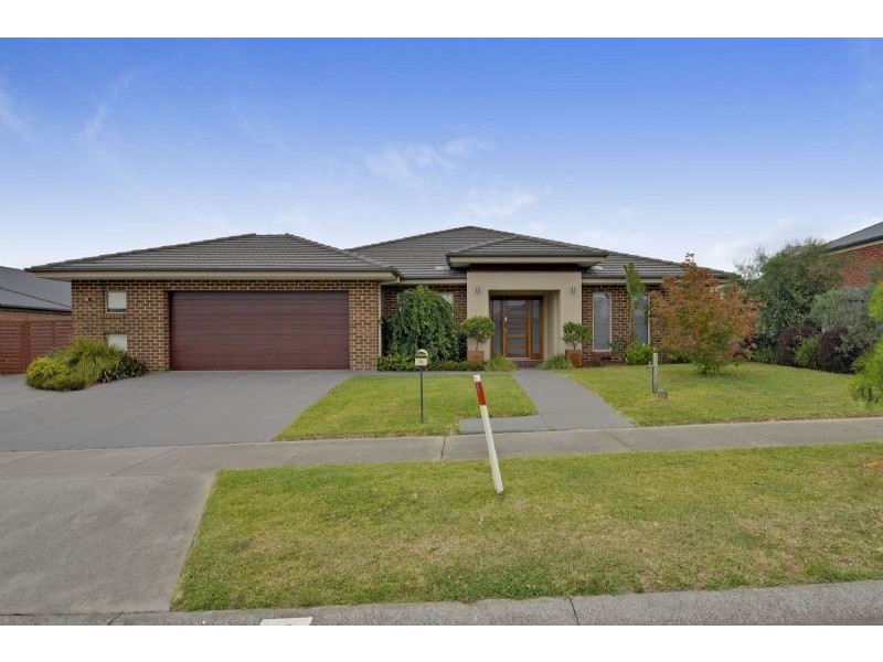 13 Crestmont Court, Traralgon VIC 3844