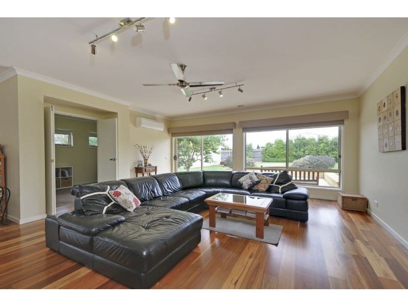 13 Crestmont Court, Traralgon VIC 3844