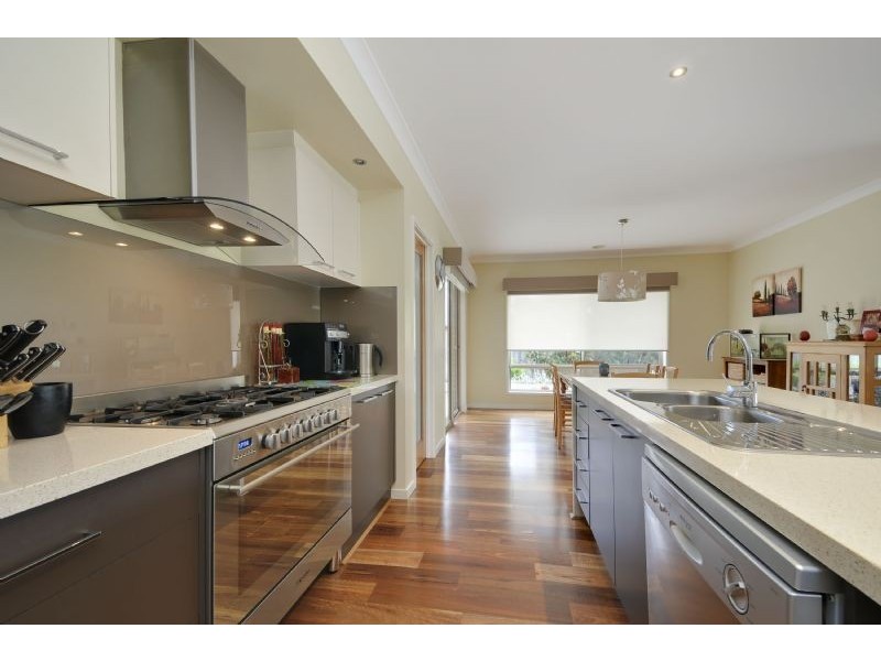 13 Crestmont Court, Traralgon VIC 3844