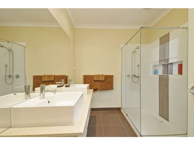 13 Crestmont Court, Traralgon VIC 3844