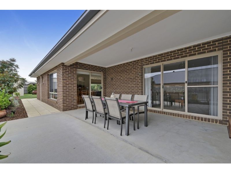 13 Crestmont Court, Traralgon VIC 3844