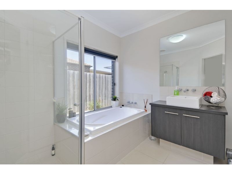 8 Wicklow Street, Traralgon VIC 3844