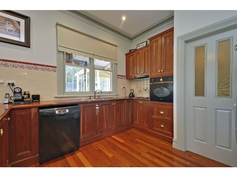 60 Tandara Drive, Glengarry VIC 3854