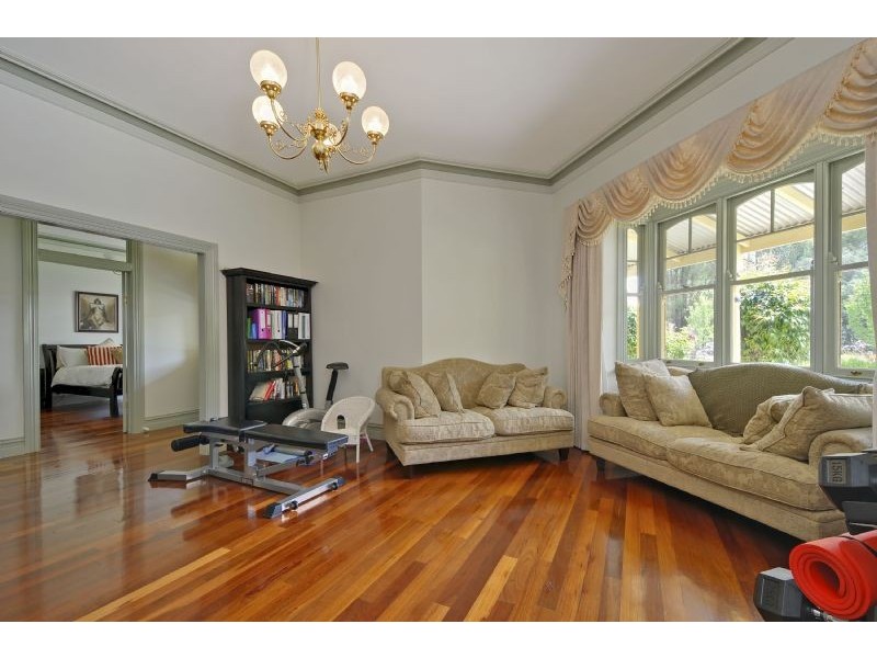 60 Tandara Drive, Glengarry VIC 3854