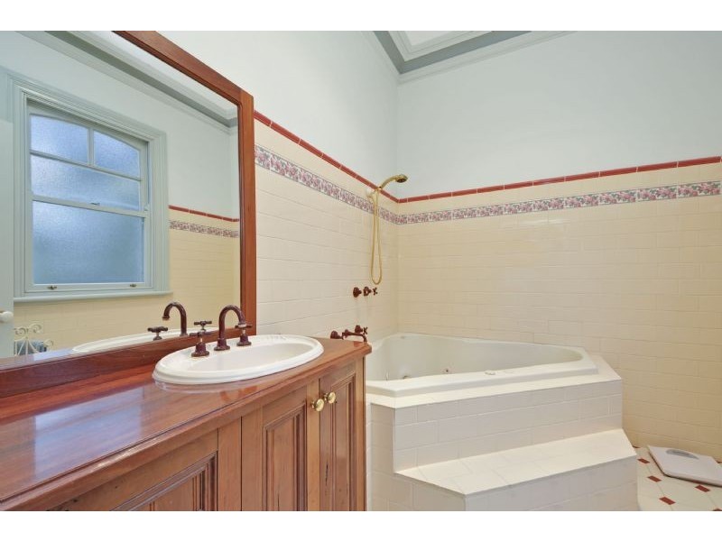 60 Tandara Drive, Glengarry VIC 3854