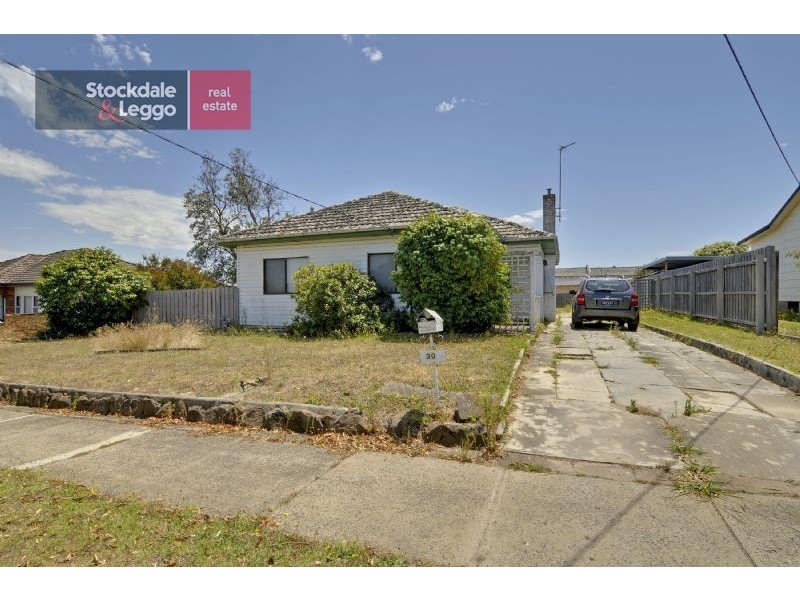 30 Avondale Road, Morwell VIC 3840