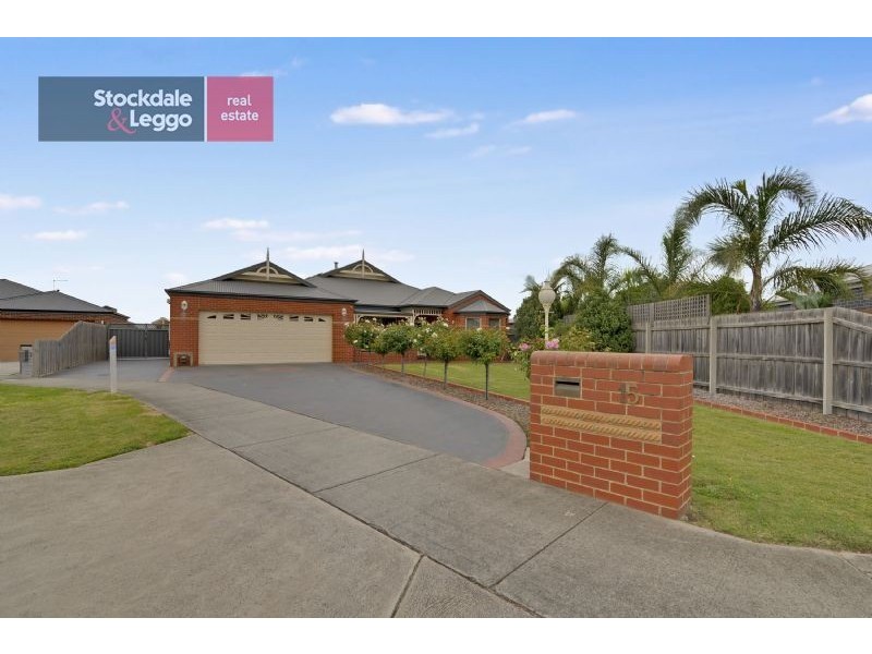 15 Huntingfield Close, Traralgon VIC 3844