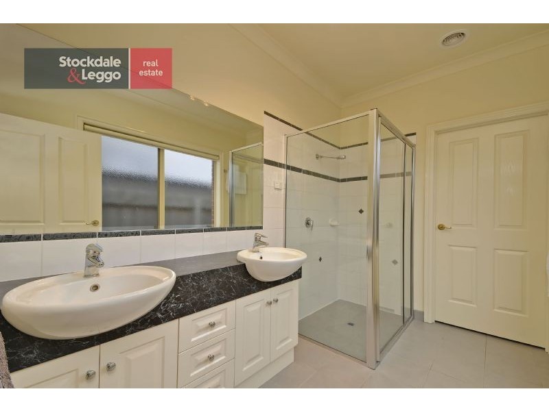 15 Huntingfield Close, Traralgon VIC 3844